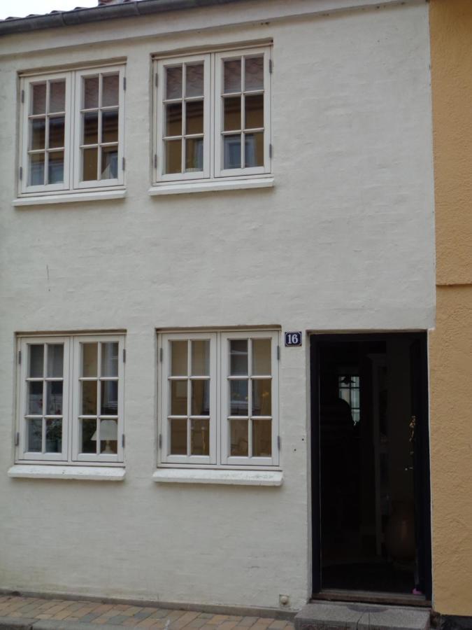 Dejligt Lille Byhus フ ァボルグ エクステリア 写真